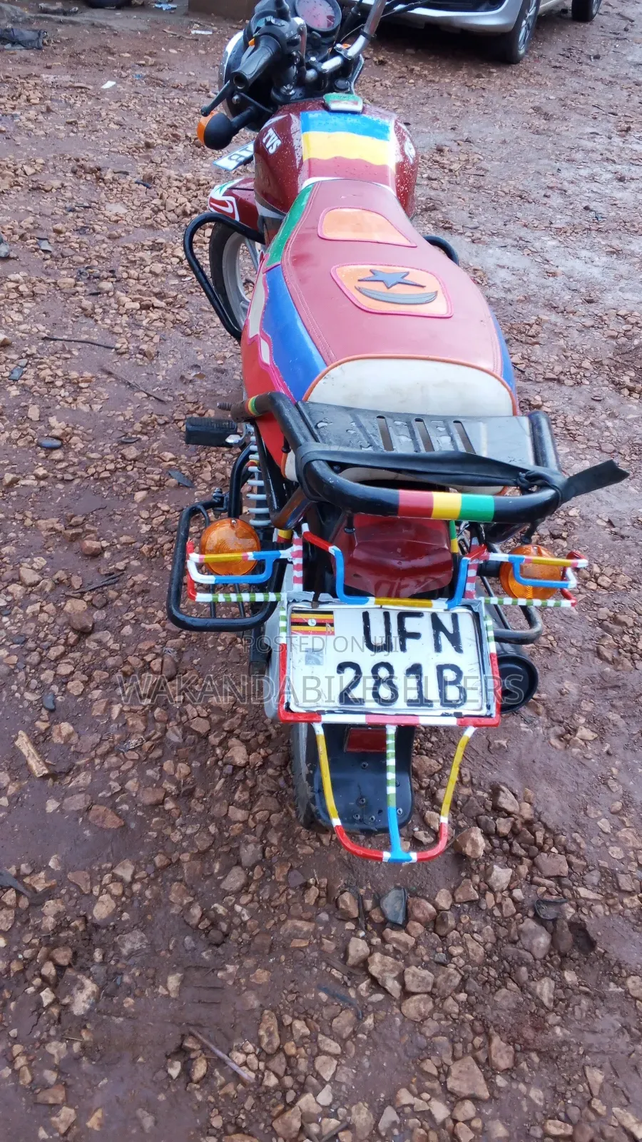 TVS HLX 125 2022 Red