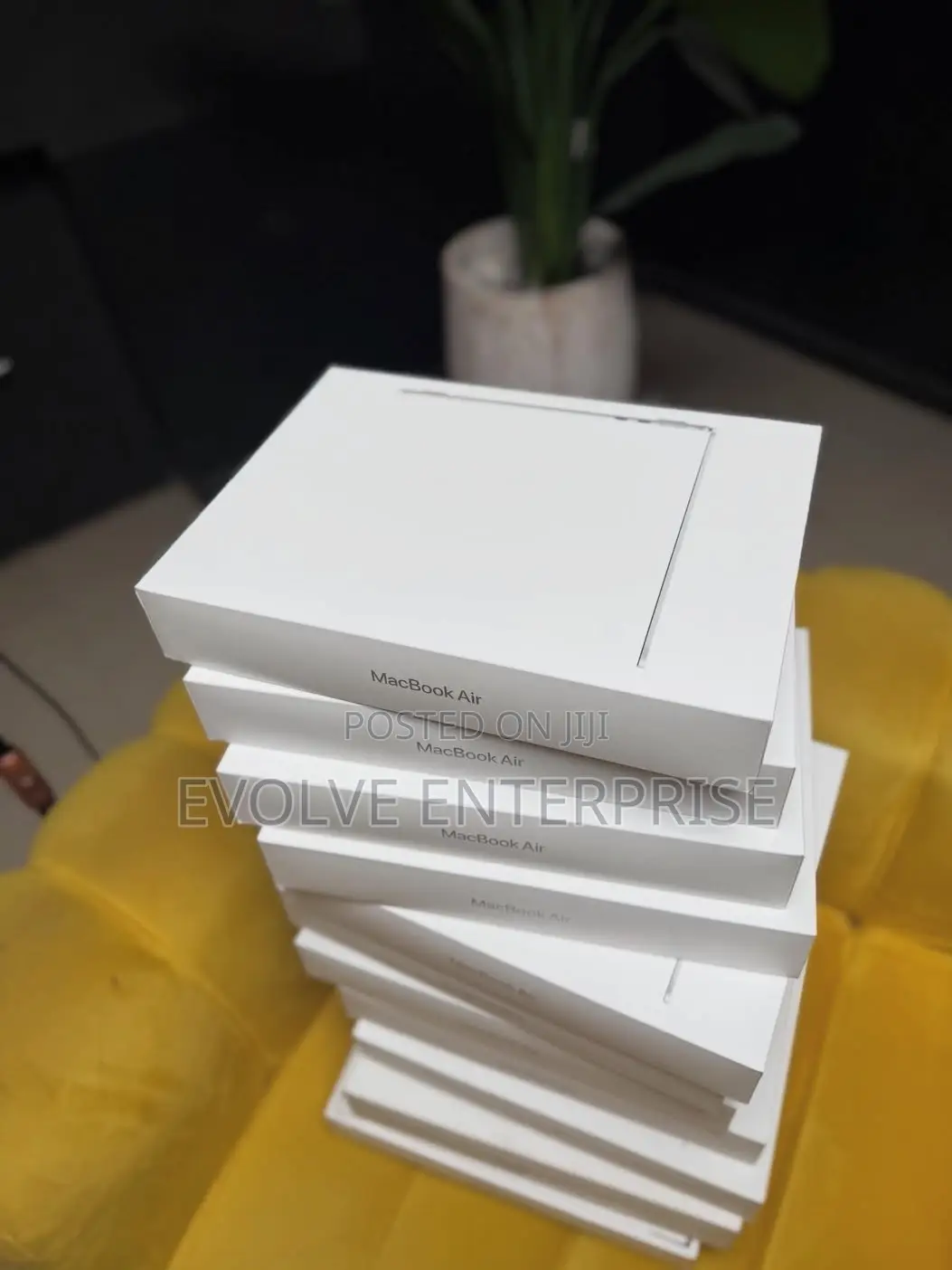 New Laptop Apple MacBook Air 8GB Apple M3 SSD 512GB