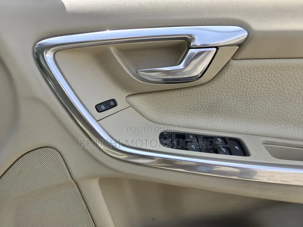 Volvo S60 2012 Gold