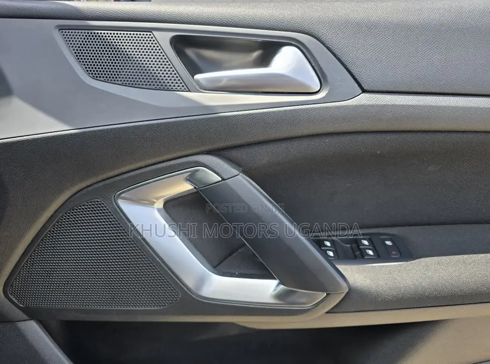 Peugeot 308 2016 Blue
