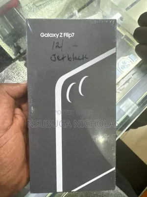 New Samsung Galaxy Z Flip7 256 GB Silver