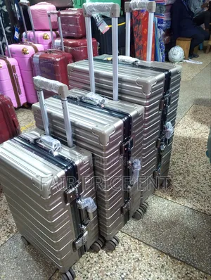 Noble Executive Plastic Aluminium Suitcases. Fullset.3pcs.( Silver)