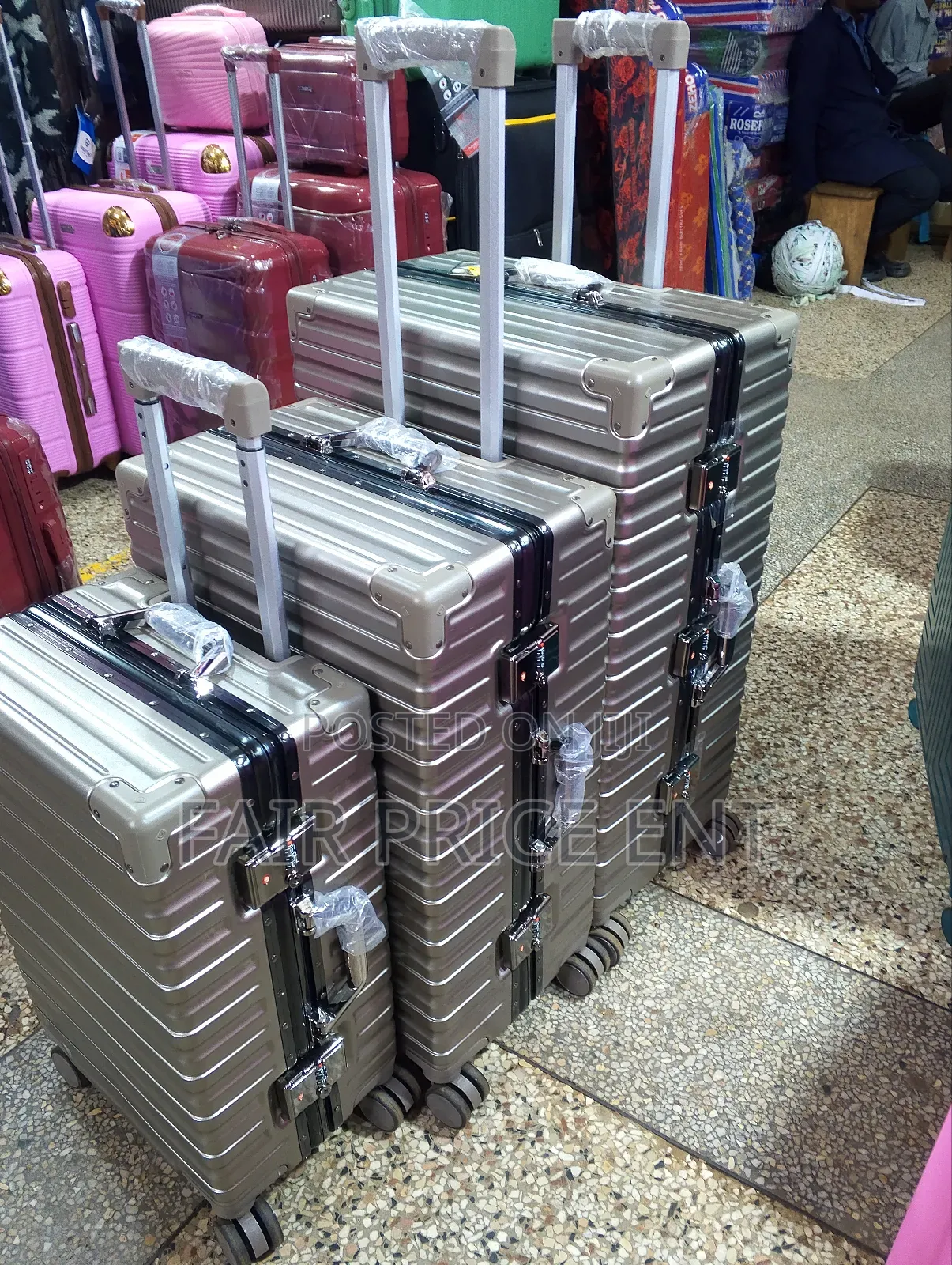 Noble Executive Plastic Aluminium Suitcases. Fullset.3pcs.( Silver)