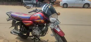 Bajaj Boxer 125 2023 Red
