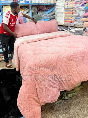 5*6 Luxurious Tufted Duvet With 1 Bedsheet & 2 Pillowcases