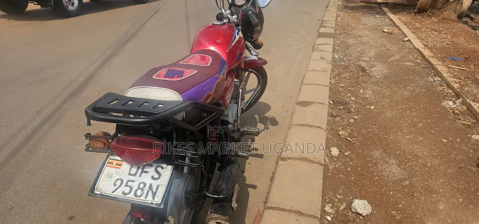 Bajaj Boxer 125 2023 Red