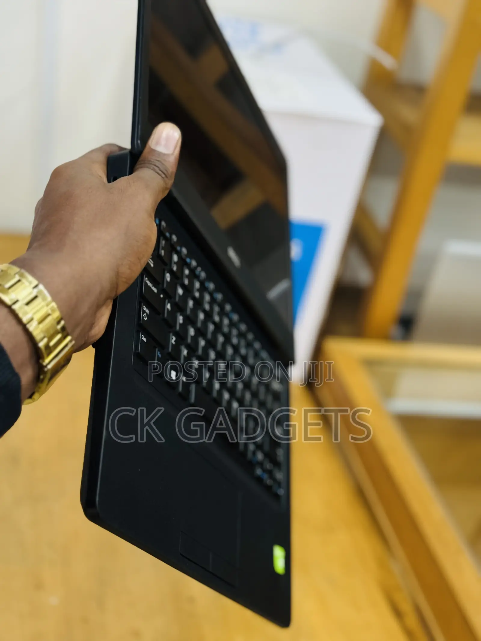 New Laptop Dell Latitude 5490 8GB Intel Core I7 SSD 256GB