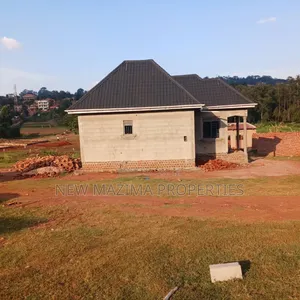 Beautiful Plot on Quicksale in Heart of Salaama Munyonyo Rd