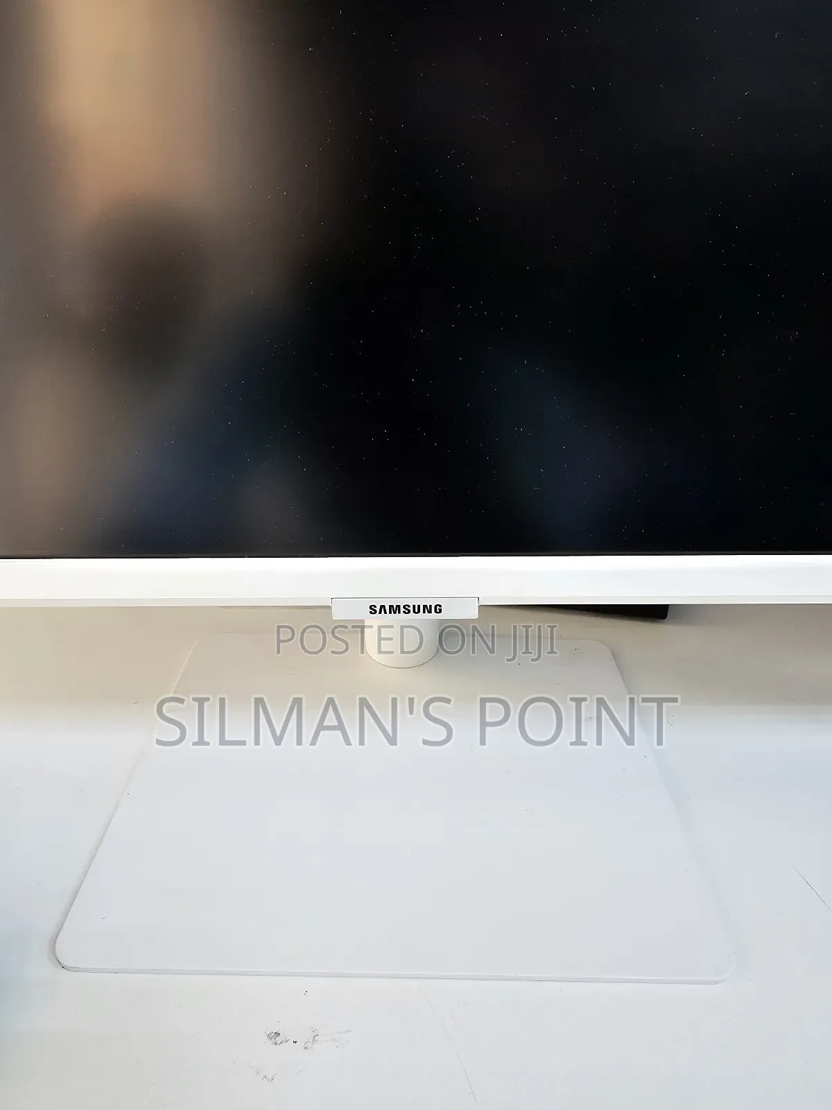Samsung 32" M5 Smart Monitor Latest