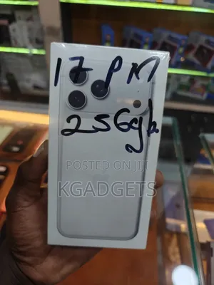 New Apple iPhone 17 Pro Max 256 GB White