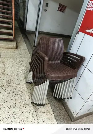 Kakeka Ratten Plastic Chairs Plastic Chairs