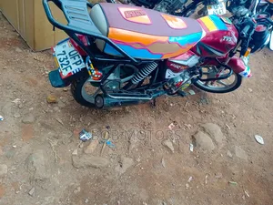 TVS HLX 125 2023 Red