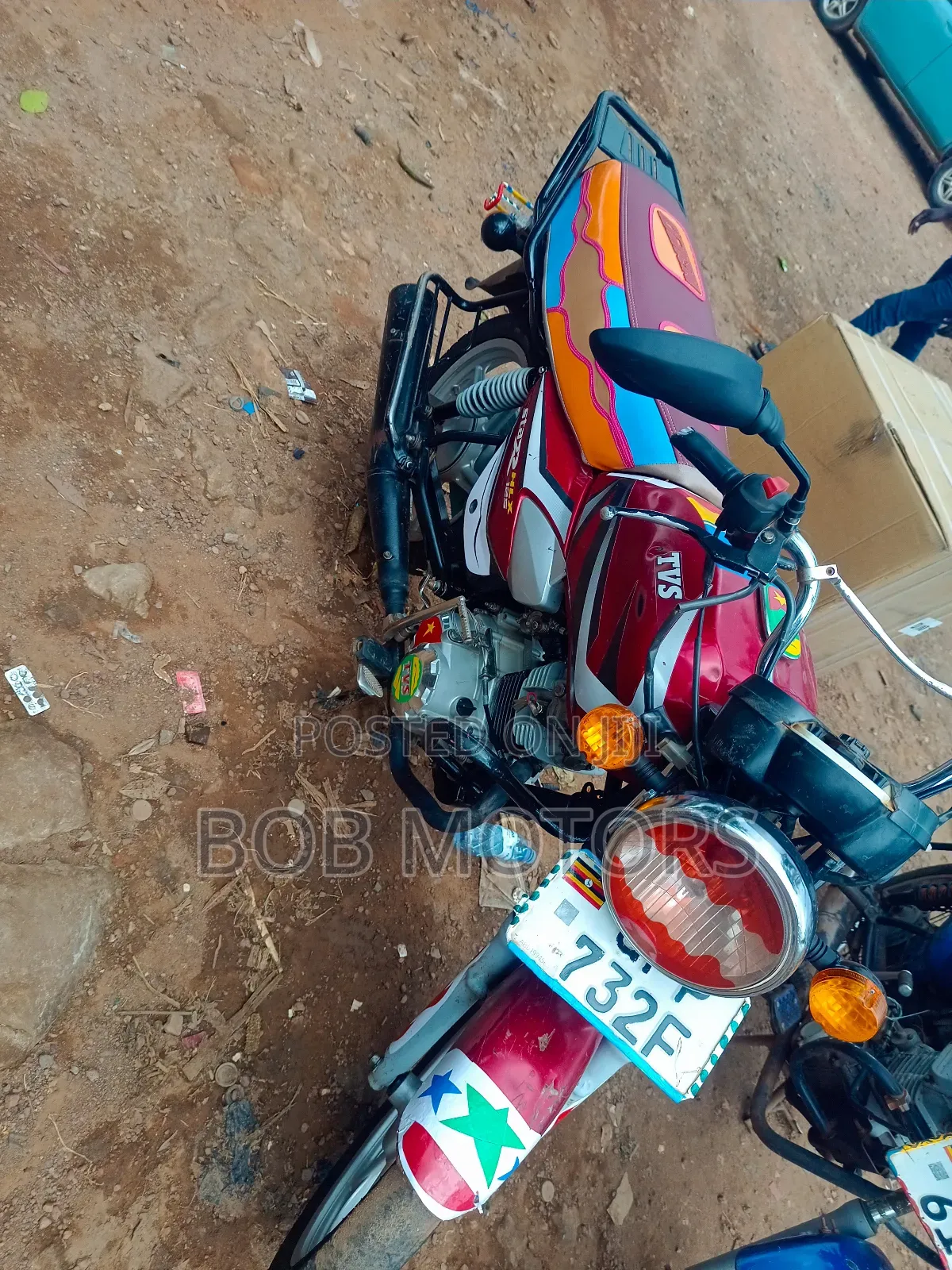 TVS HLX 125 2023 Red
