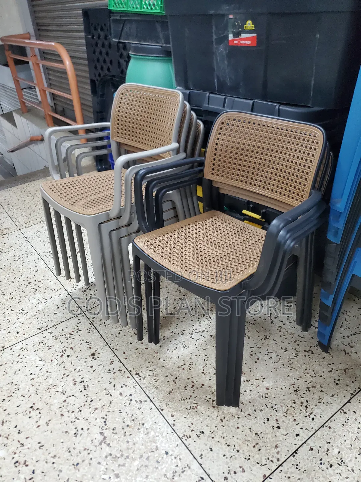 Banquet Armed Plastic Chairs