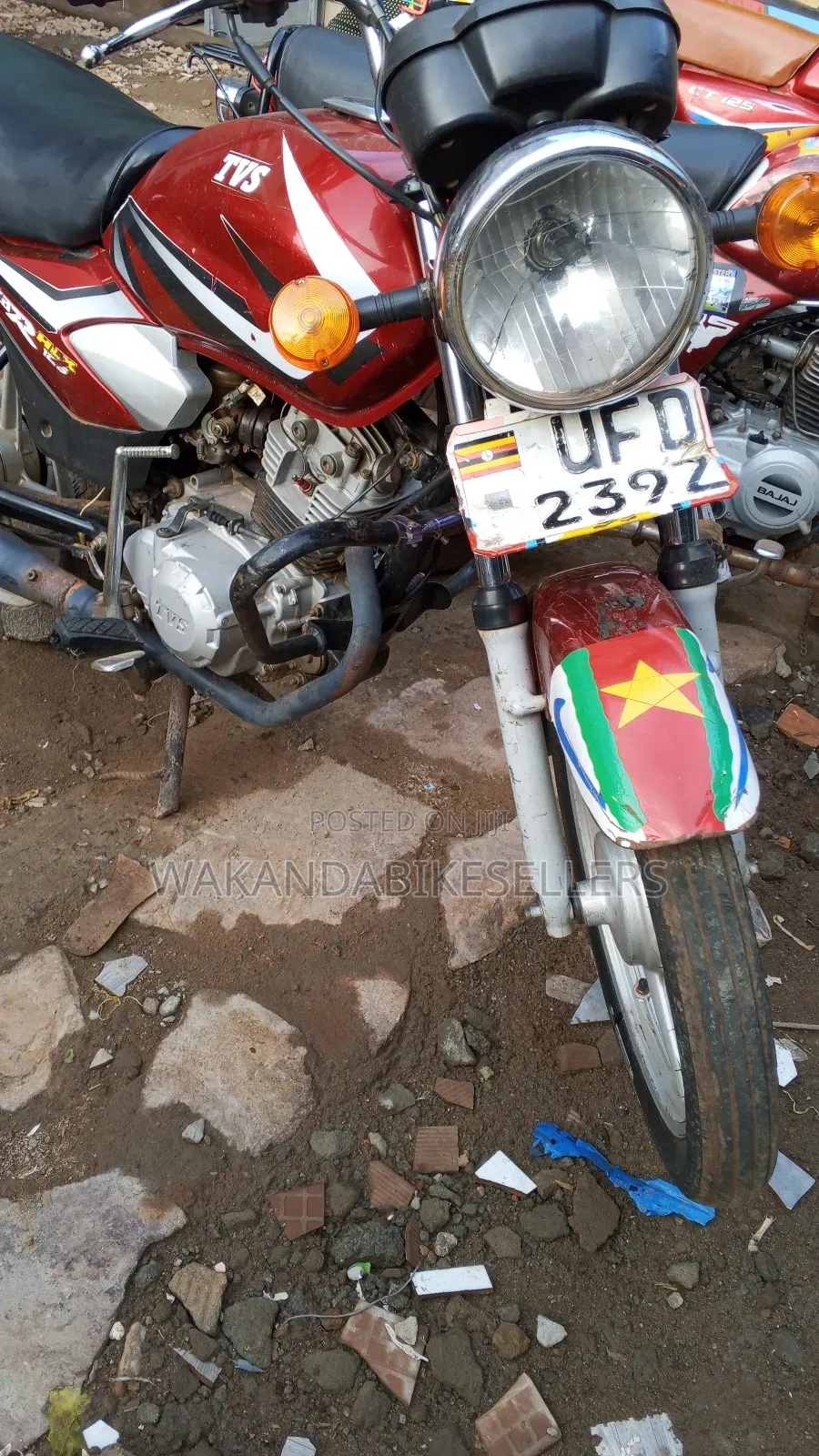 TVS HLX 125 2022 Red