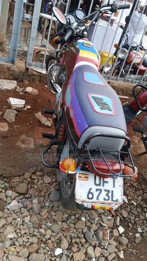 Bajaj Boxer 100 2022 Red