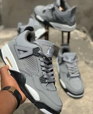 Nike Air Jordan 4 Retro “Cool Grey” Sneakers