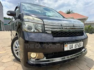 Toyota Voxy 2011 Burgundy