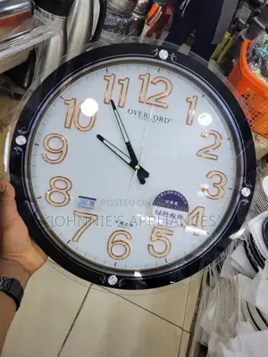 World Clock Watch With Top Glass Lights