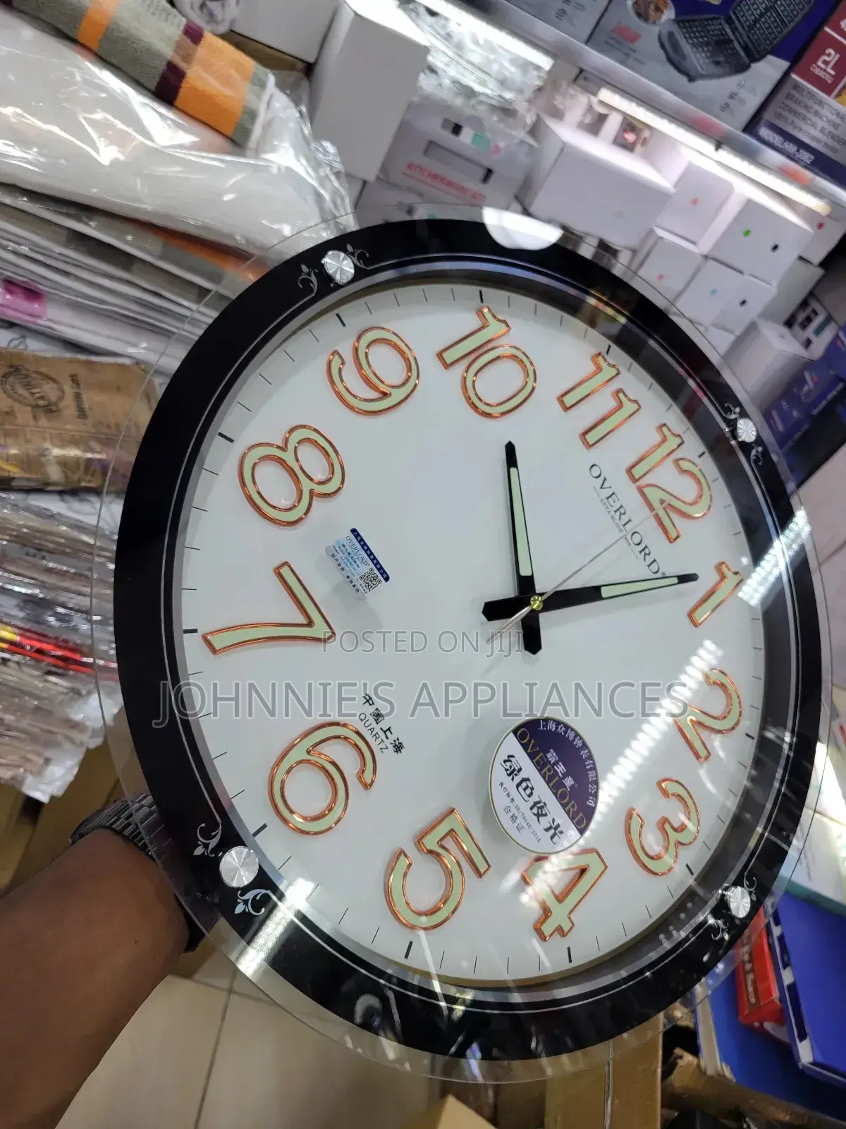 World Clock Watch With Top Glass Lights