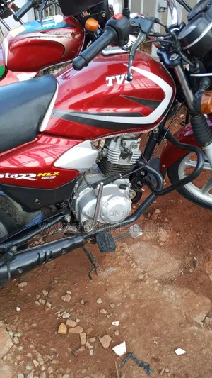 TVS HLX 125 2022 Red