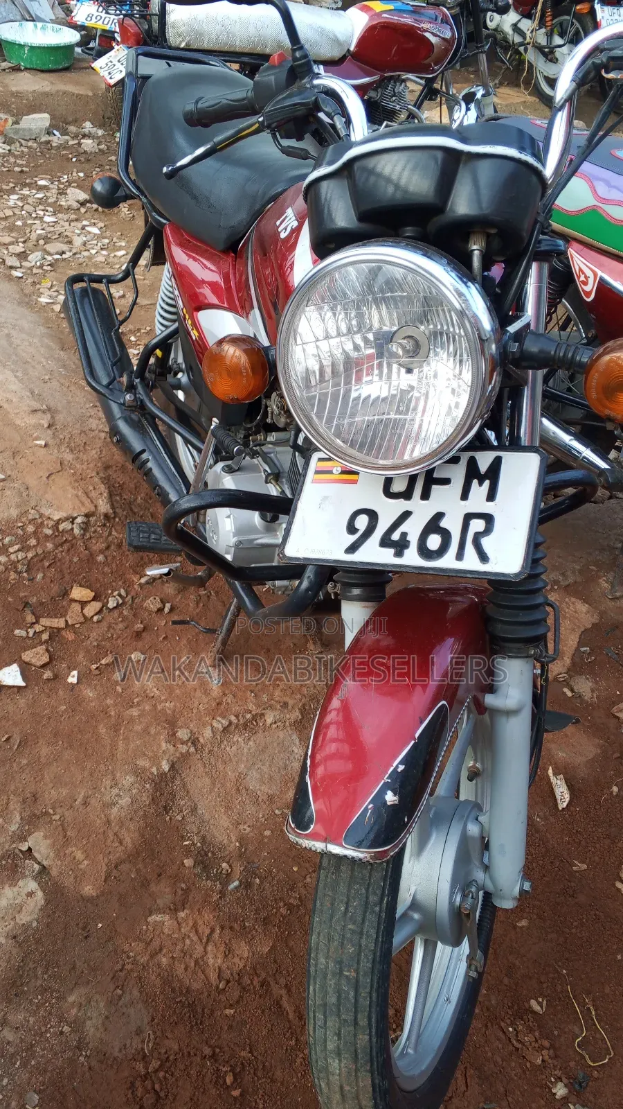 TVS HLX 125 2022 Red