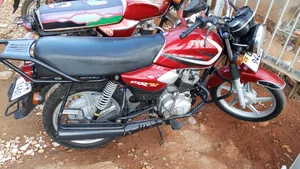 TVS HLX 125 2022 Red