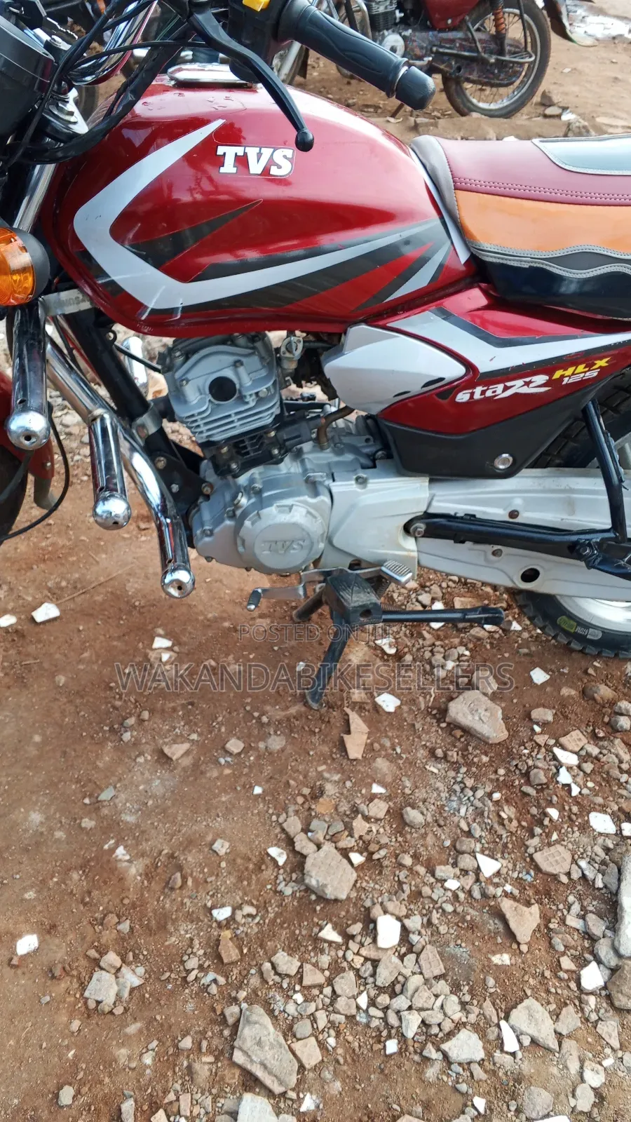 TVS HLX 125 2024 Red