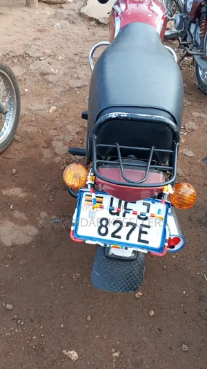 Bajaj Boxer 2022 Red