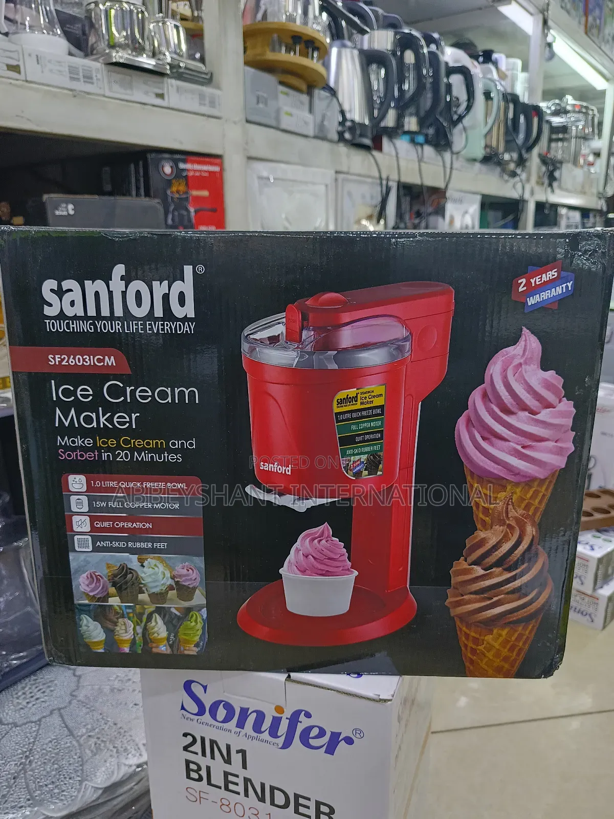 Ice Cream Maker/ Sanford Ice Cream Maker, Model Sf2603icm.