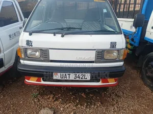 Toyota TownAce 1999 White