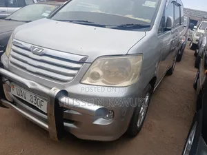 Toyota Noah 2006 Silver