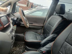 Toyota Noah 2006 Silver