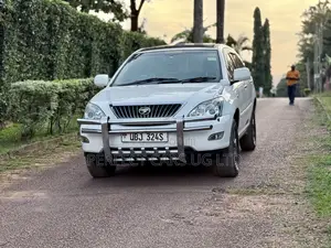 Toyota Harrier 2.4 2008 Off white