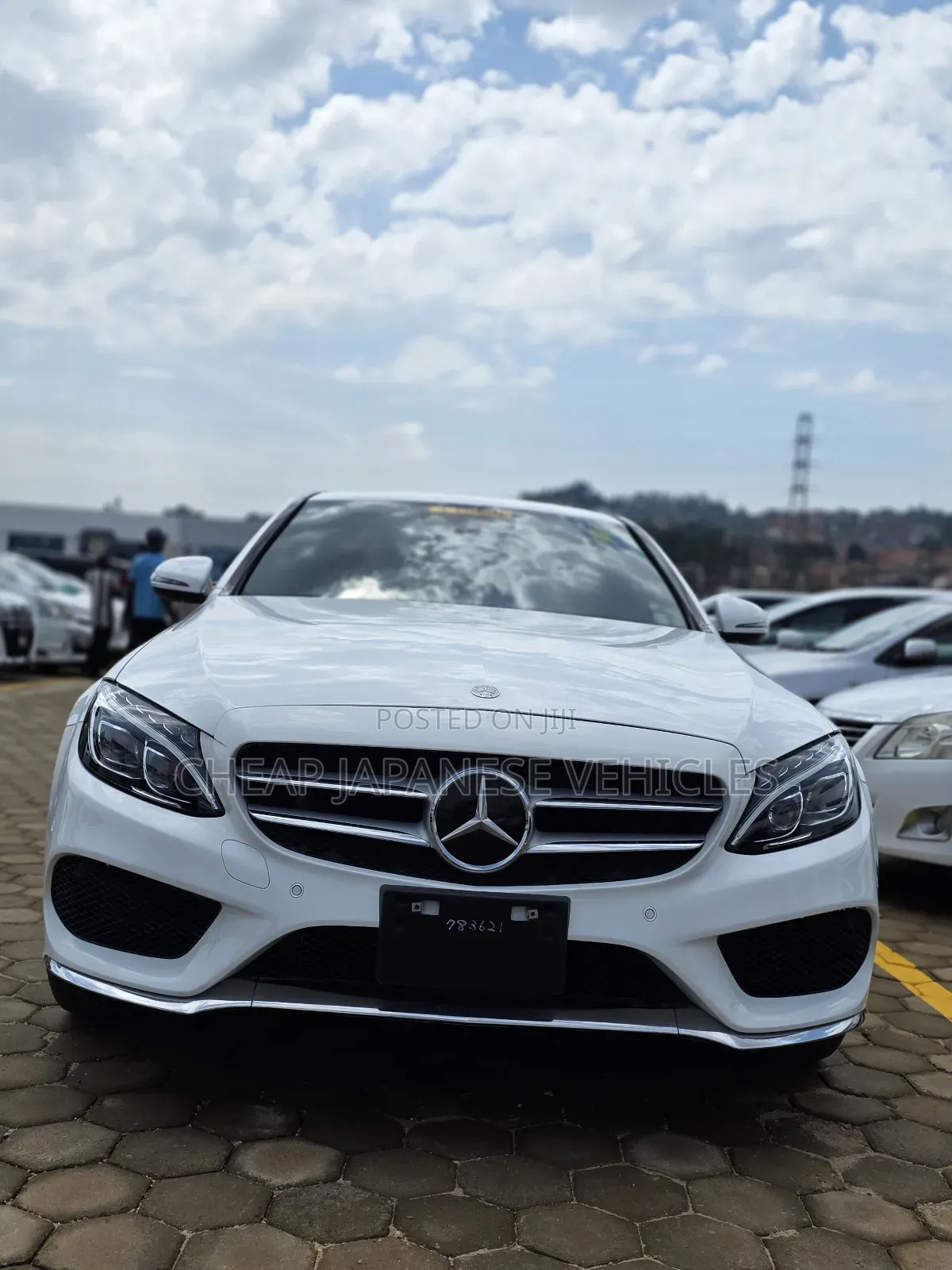 Mercedes-Benz C200 2017 Pearl