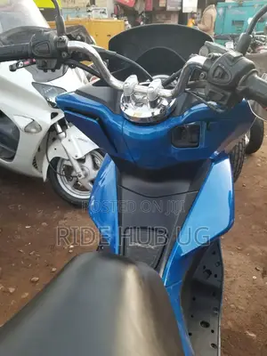 Honda 2013 Blue