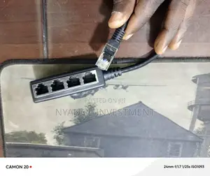 Network Hub With 4 Outlets