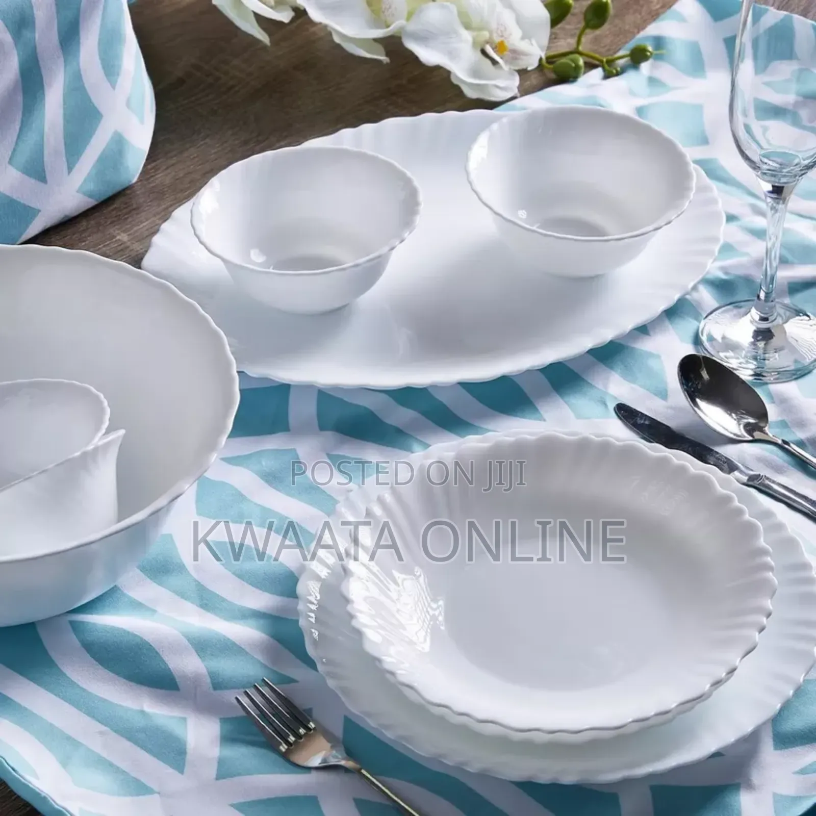 26pc Arcopal Dinner Set,Saucer, Plates,Side Plates Platter and Bowls