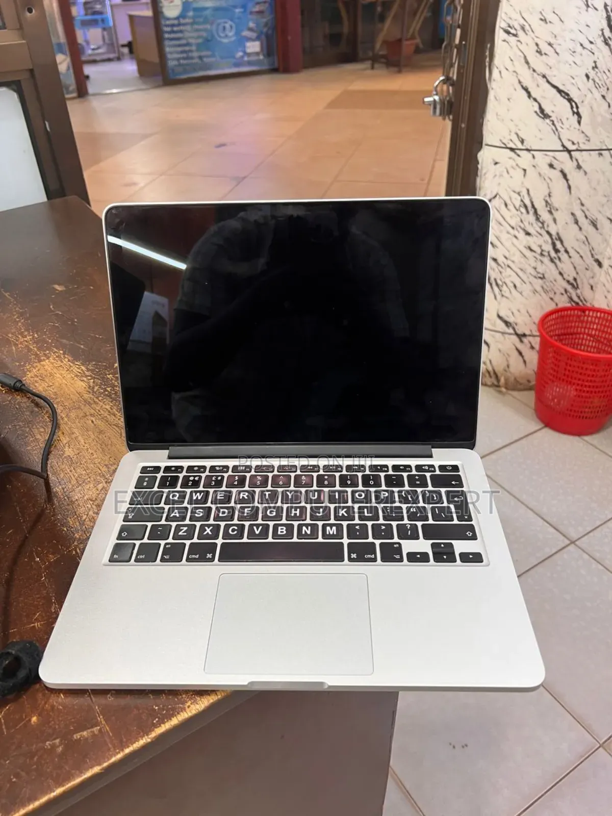 New Laptop Apple MacBook Pro 2013 8GB Intel Core I5 SSD 256GB