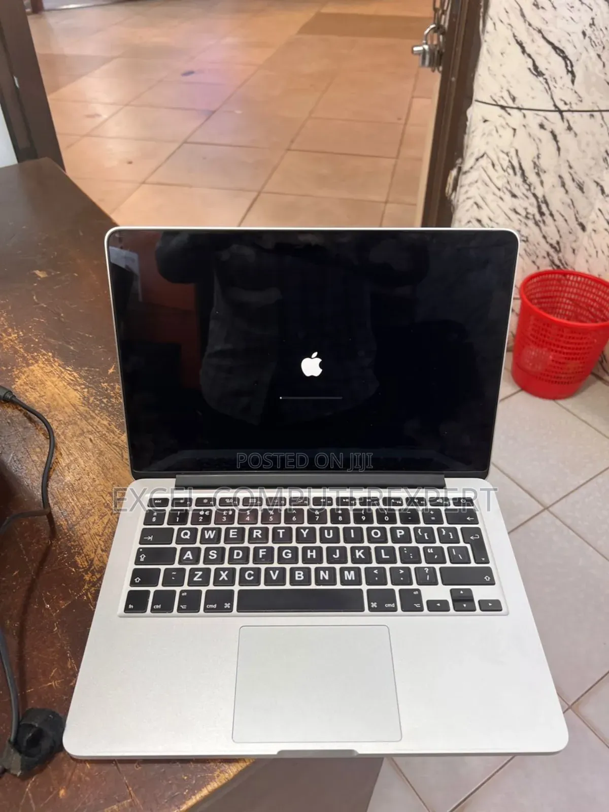 New Laptop Apple MacBook Pro 2013 8GB Intel Core I5 SSD 256GB