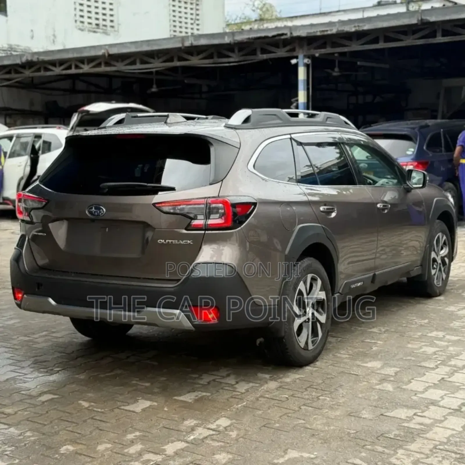 Subaru Outback 2023 Brown