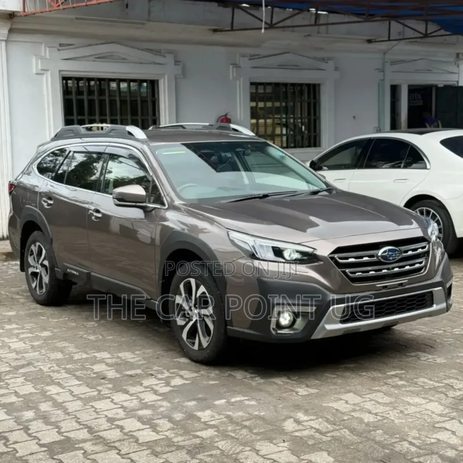 Subaru Outback 2023 Brown
