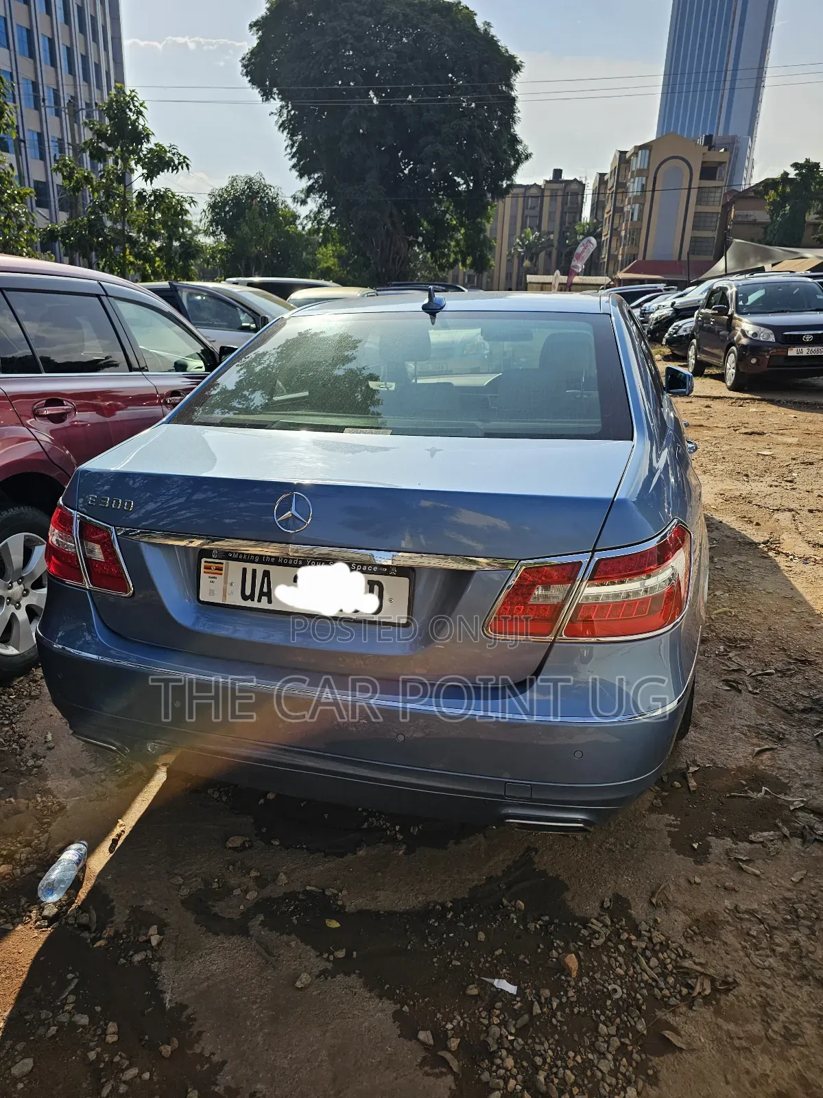 Mercedes-Benz E300 2010 Blue