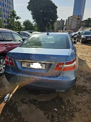 Mercedes-Benz E300 2010 Blue