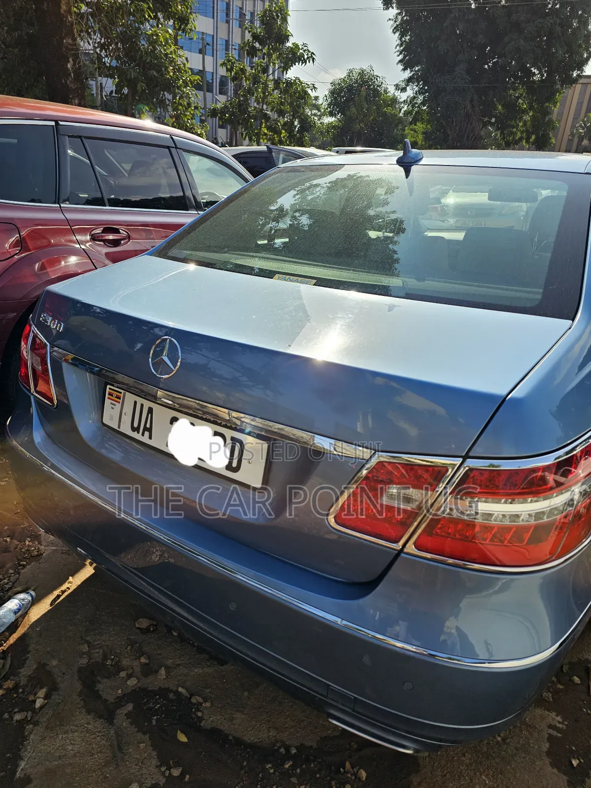 Mercedes-Benz E300 2010 Blue