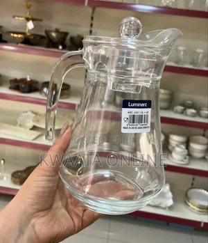 Glass Pitcher Jug With Lid Milk Carafe Glass Water Jug for Dining