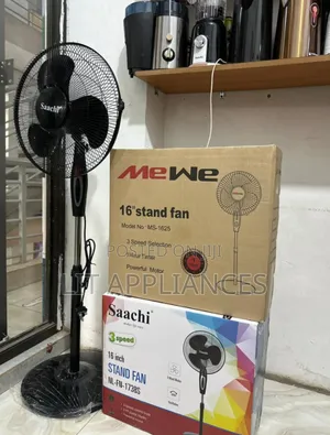 Saachi Stand "16" Black Color.