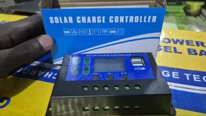 10/20/30/40/50,12/24v Pwm Solar Regulator Charge Controller
