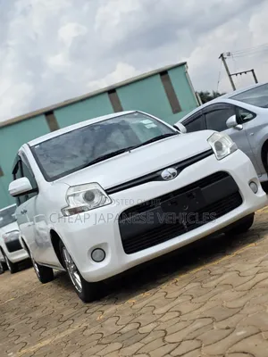 Toyota Sienta 2012 White