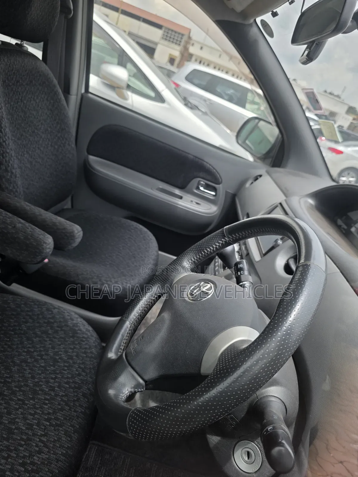 Toyota Sienta 2012 White